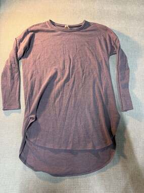 Bellamie Long Sleeve Curved Hem Tunic Top